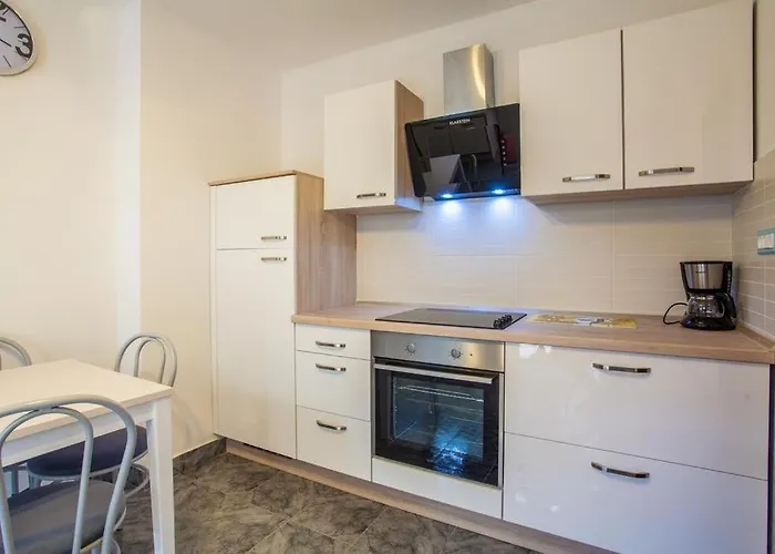 Apartment 4249-2 *